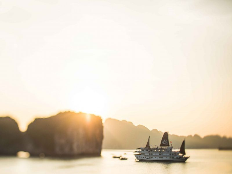 2 days Halong Bay on Bhaya Classic