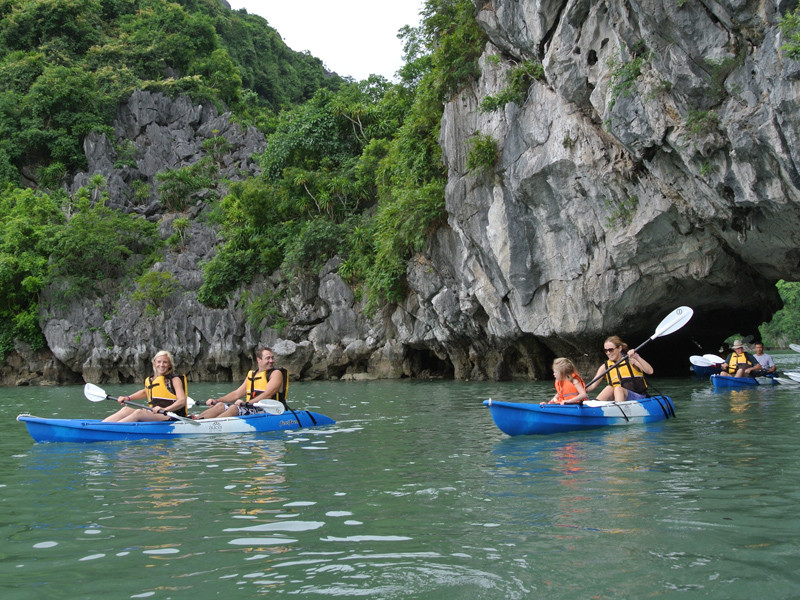 3 Days Halong Bay on Private Cruise