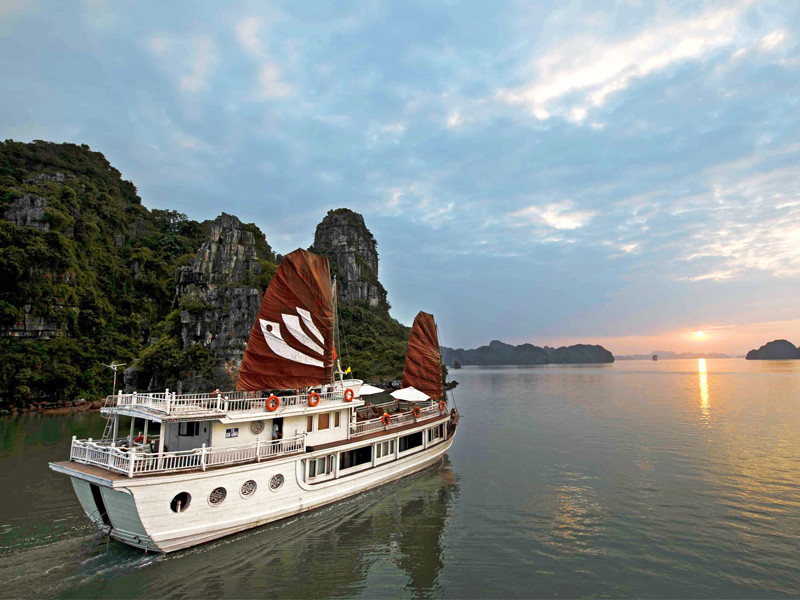 3 Days Halong Bay on Private Cruise