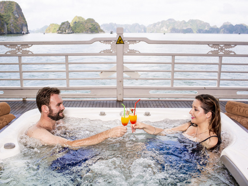 2-Night Luxury Cruise 1 Night Sofitel Metropole Hanoi