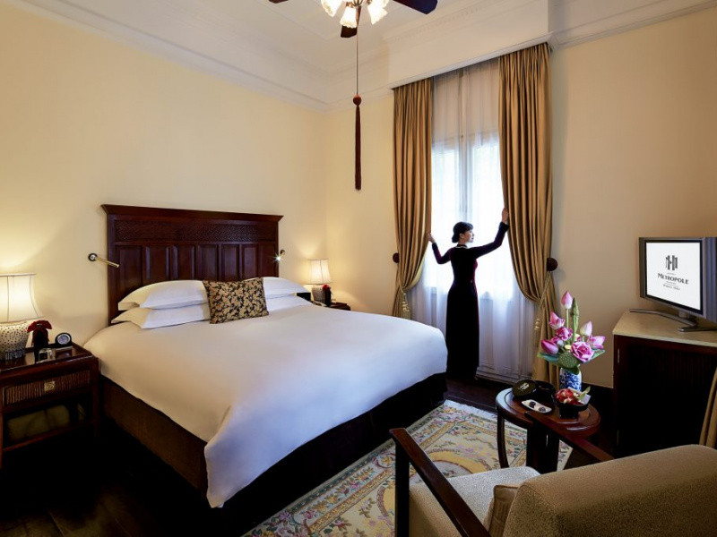 2-Night Luxury Cruise 1 Night Sofitel Metropole Hanoi