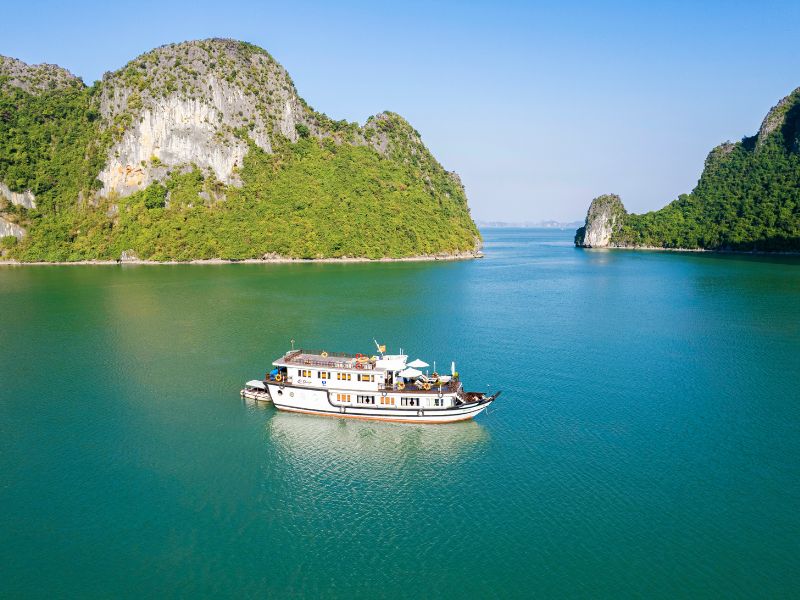 Bhaya Legend Private Halong Cruise 3 Cabins