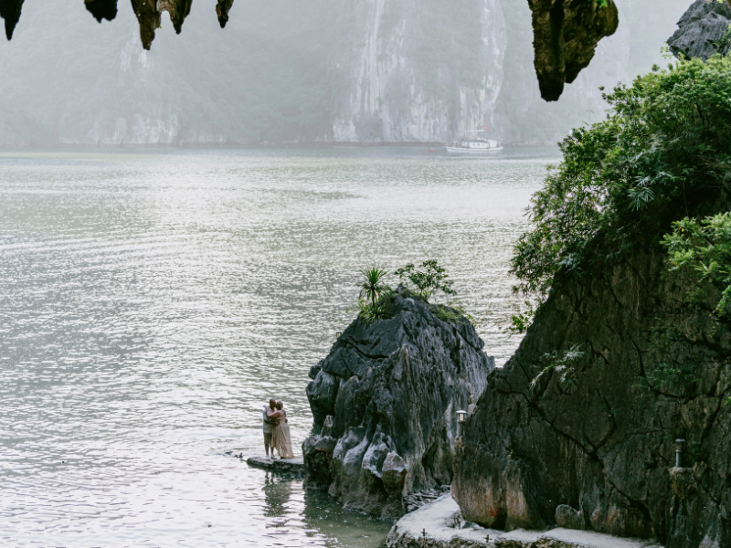 Private Wedding cruise Halong Bay
