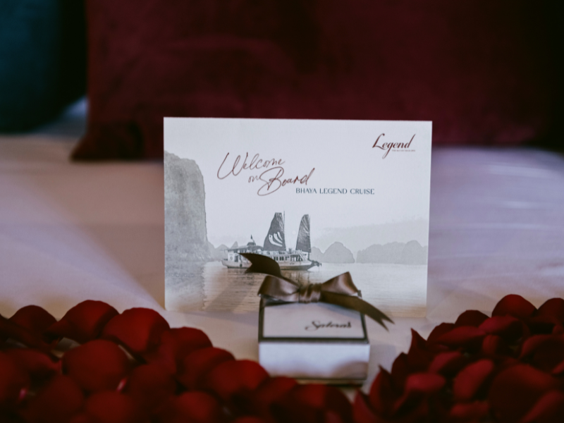 Private Wedding cruise Halong Bay