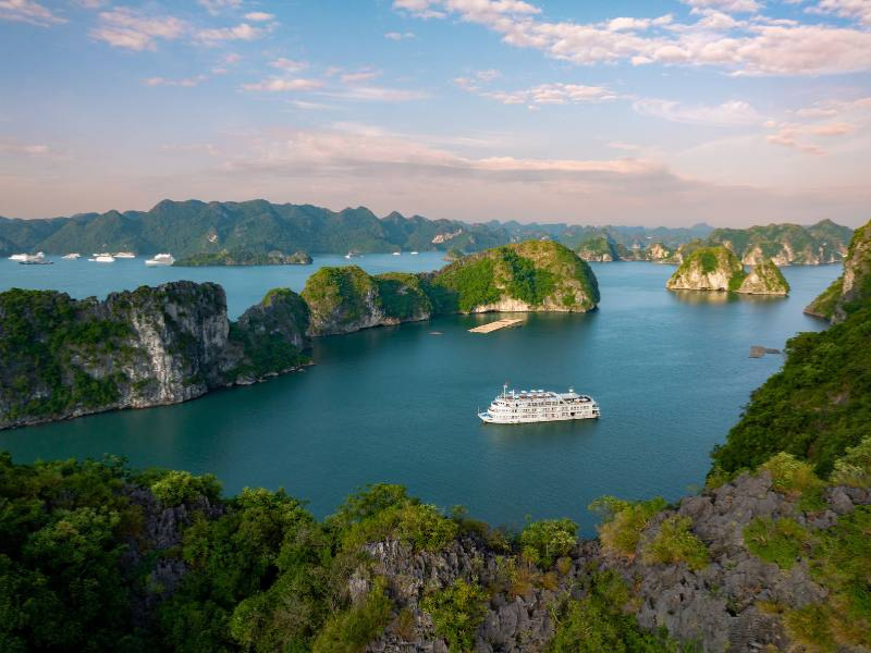 The luxury Au Co cruise 2 days on Halong Bay