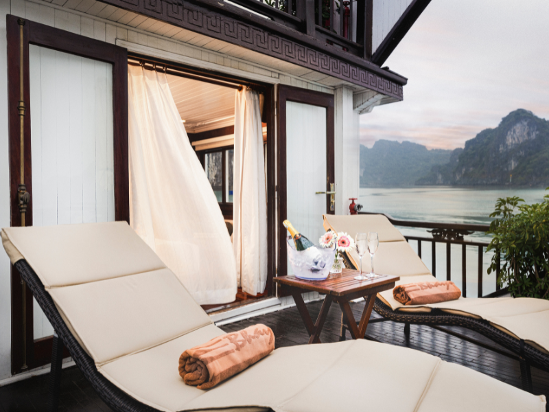 2 days Halong Bay on Bhaya Classic