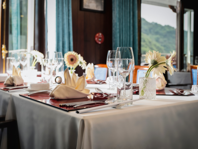 2 days Halong Bay on Bhaya Classic