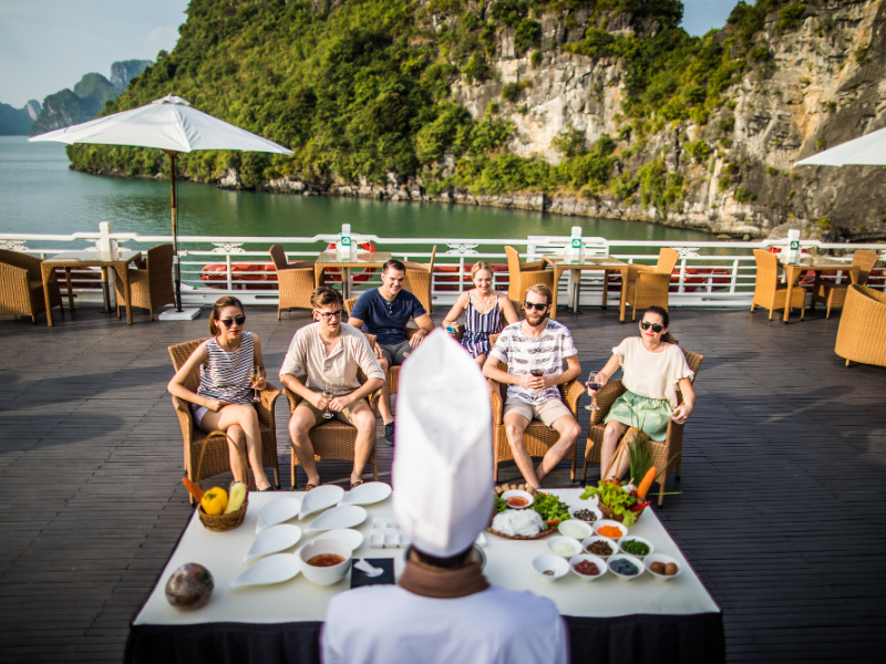 2 days Halong Bay on Bhaya Classic