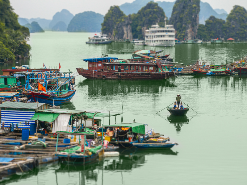 Thăm Làng Chài
