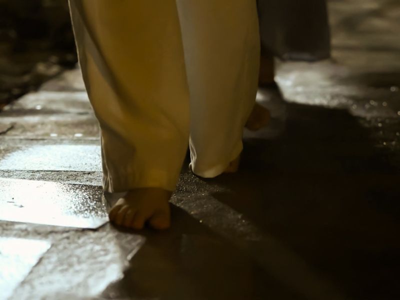 Thiền Hành Tại Hang