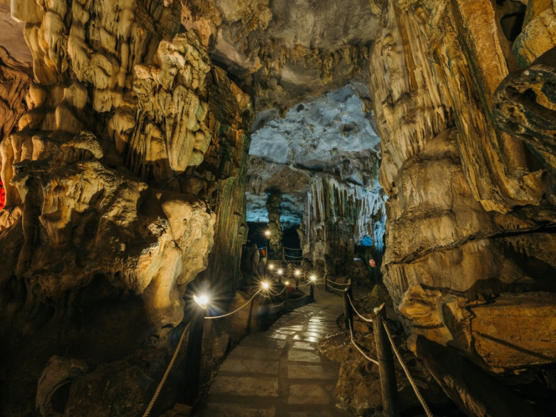 Bhaya Soul Halong Bay Wellness-Inclusive cruise